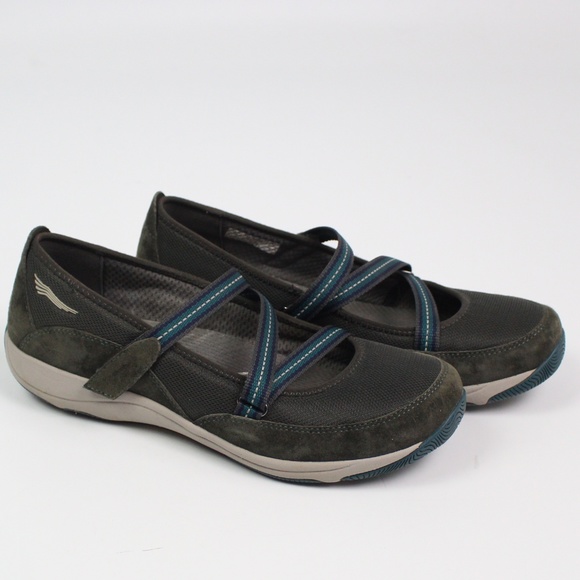 dansko women's hazel flat